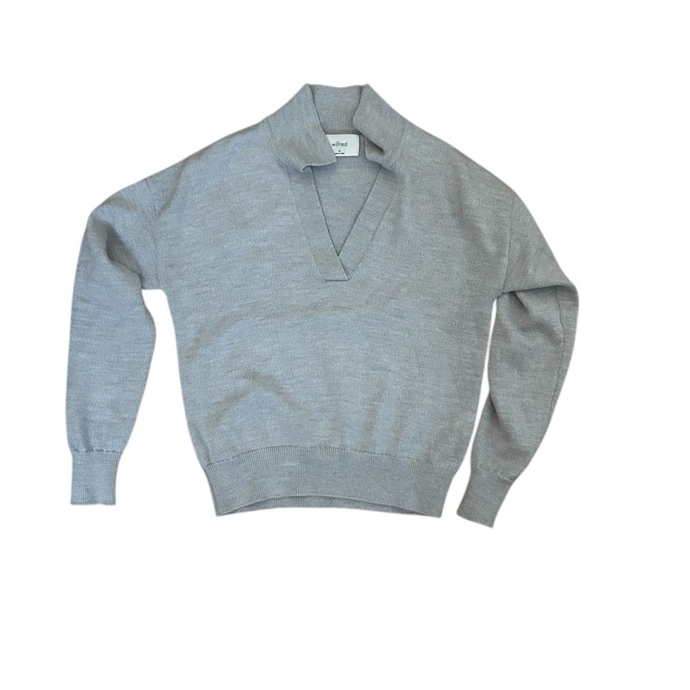 Wilfred Gray V-Neck Sweater with Ribbed Cuffs